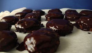 Dark Chocolate Peanut Butter Cakecups