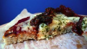 Jerusalem Artichoke Protein Pizza with Sun-Dried Tomatoes, Mushroom & Onion