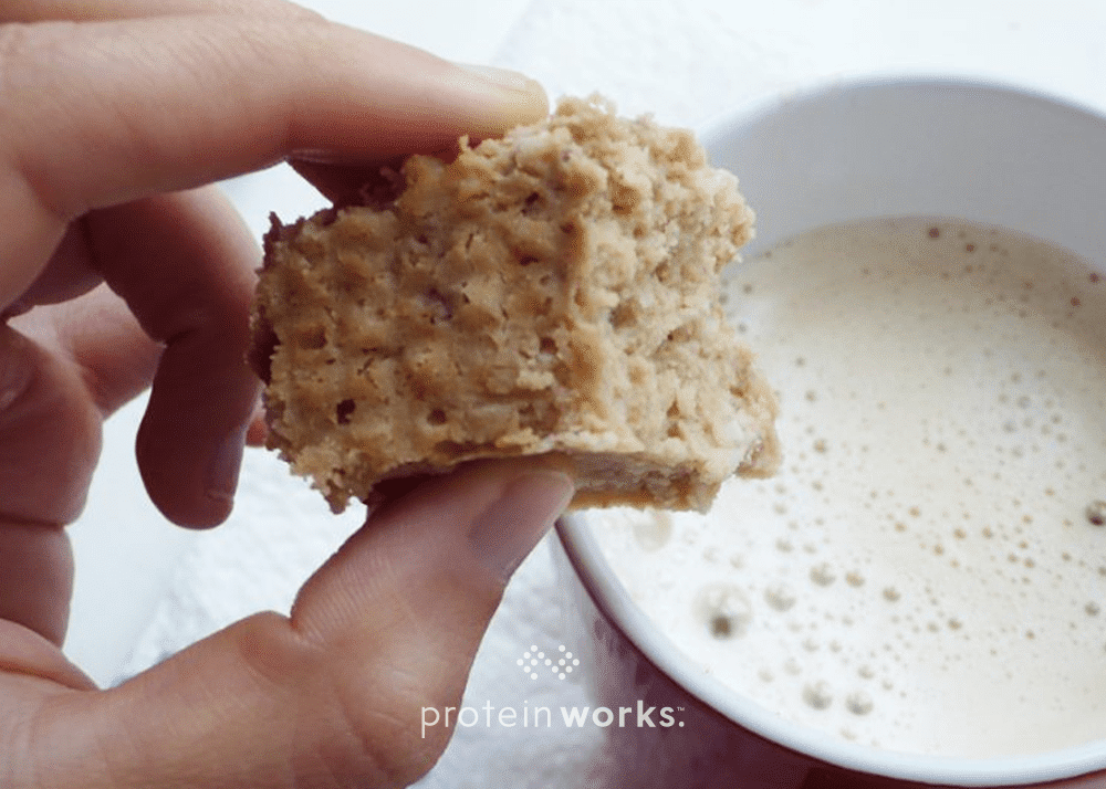 A Vegan Gluten-Free Vanilla, Orange, & Cinnamon Protein Cake