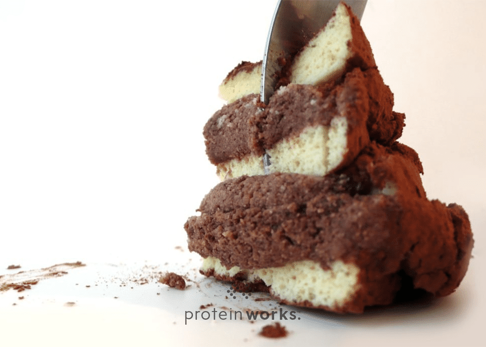3 Ingredient Low-Carb Vanilla Protein Cake Recipe!