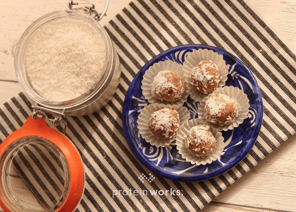 No Bake Protein Truffles: Hazelnut & Almond