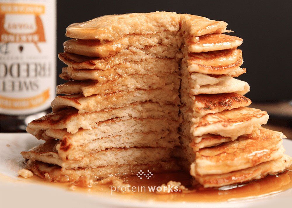 Maple & Banana Whey Protein Pancakes