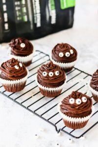 Simple Vegan Halloween Chocolate Cupcakes