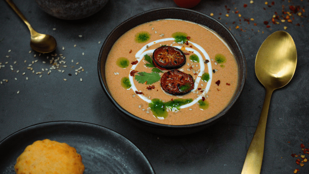 High-protein, low-calorie tomato SuperSoup