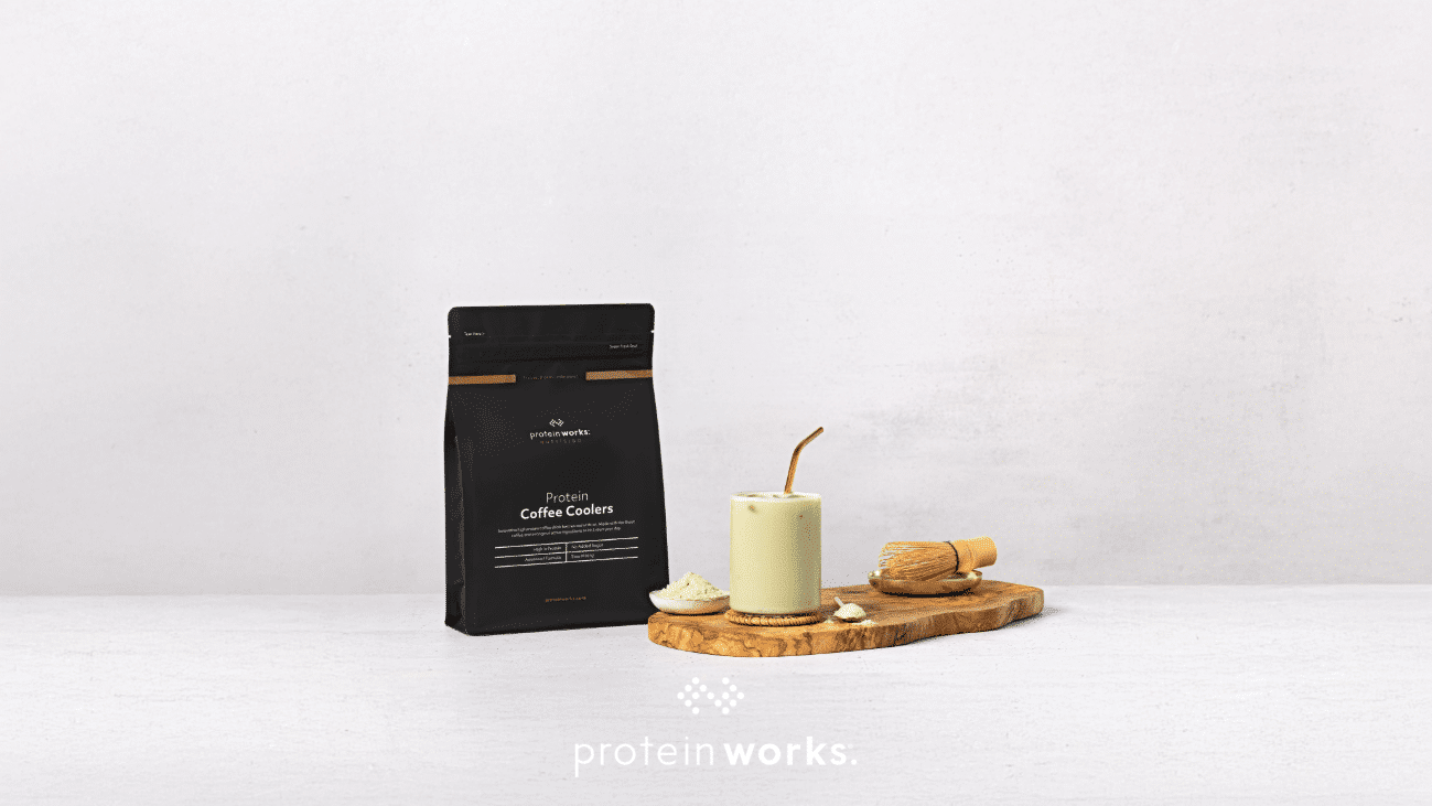 Köstlicher Mango Matcha Latte