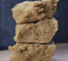 Blondies Protéinés de@balancednotclean